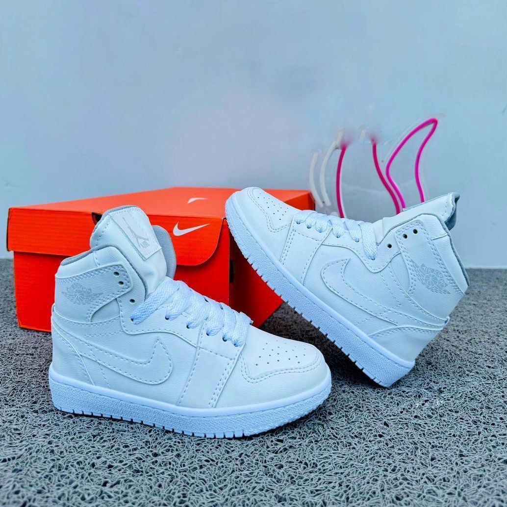 JORDAN NIÑO ( REPLICA AA )