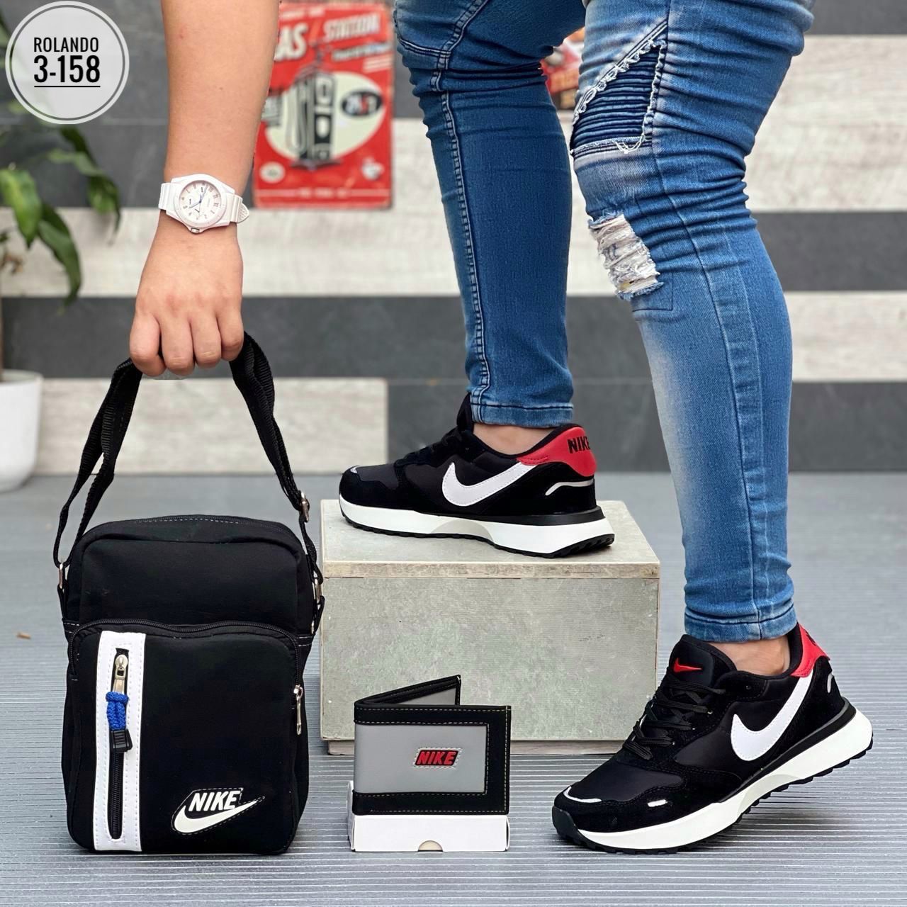 TRIO NIKE WAFFLE