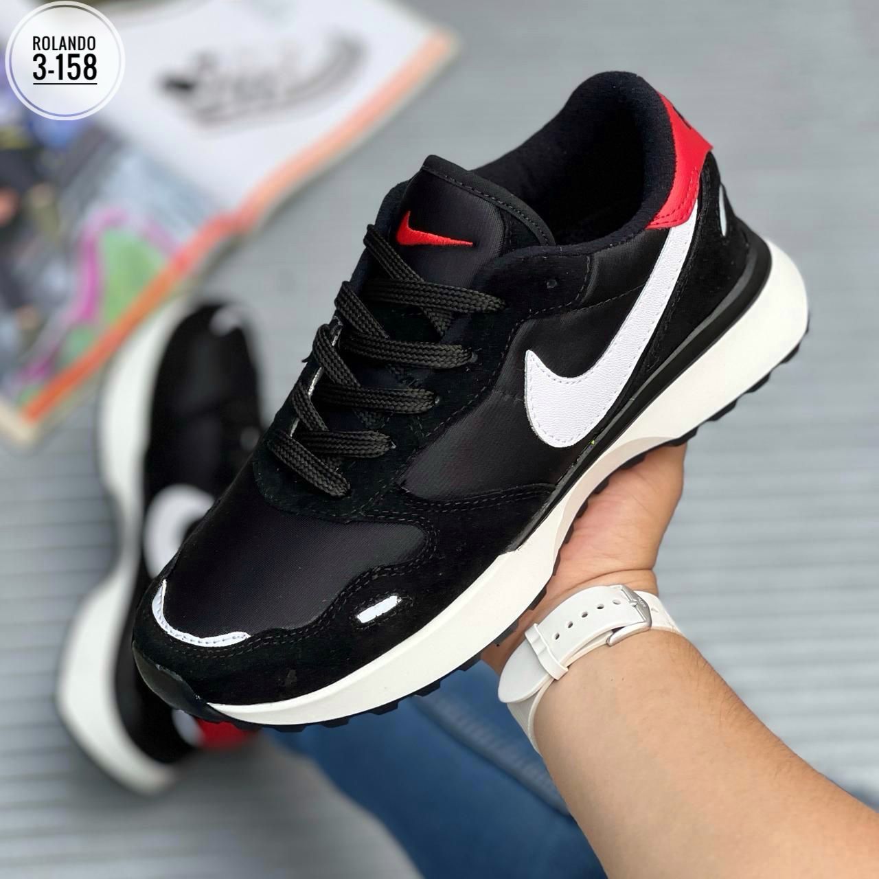 TRIO NIKE WAFFLE