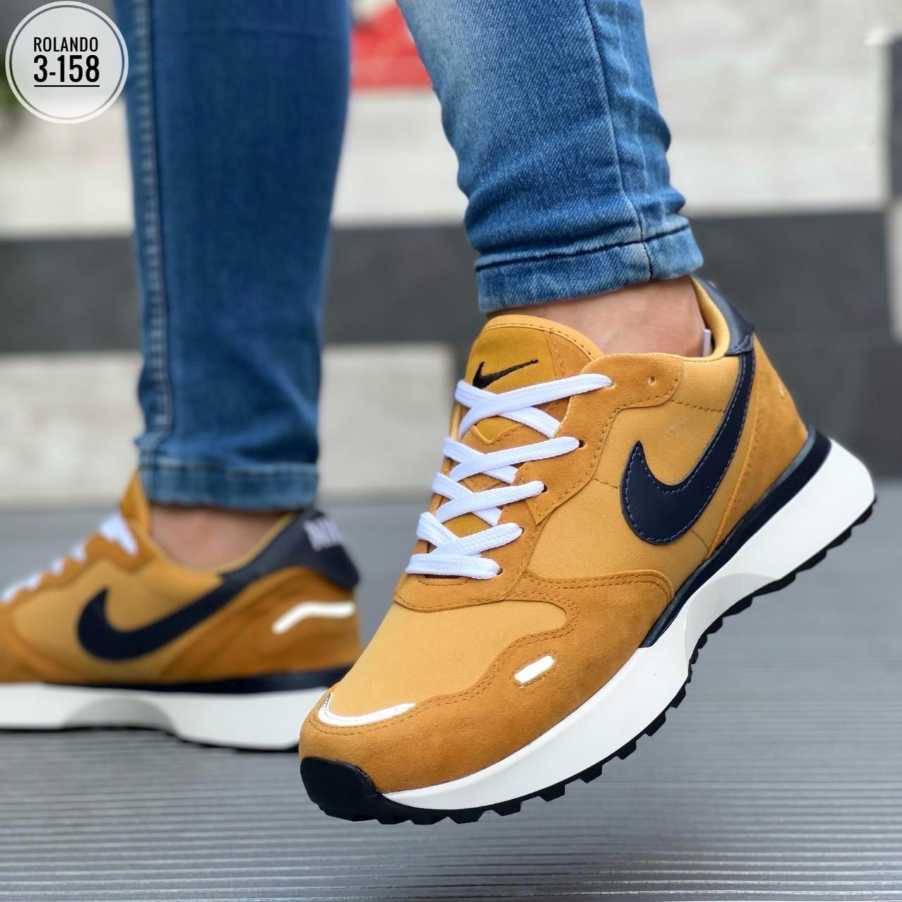 TRIO NIKE WAFFLE