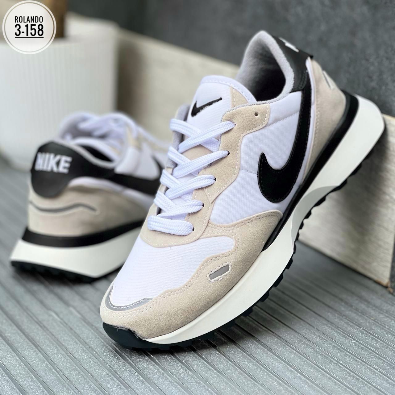 TRIO NIKE WAFFLE