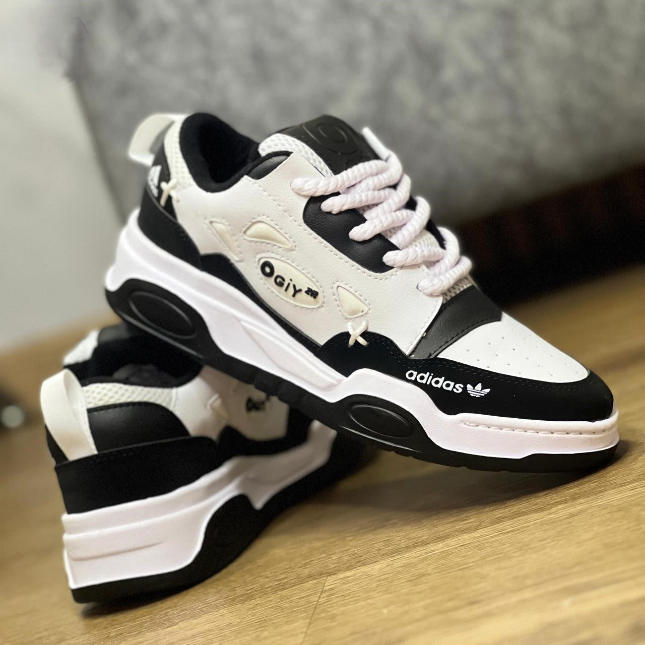 ADIDAS OGIY PROMOCIÓN