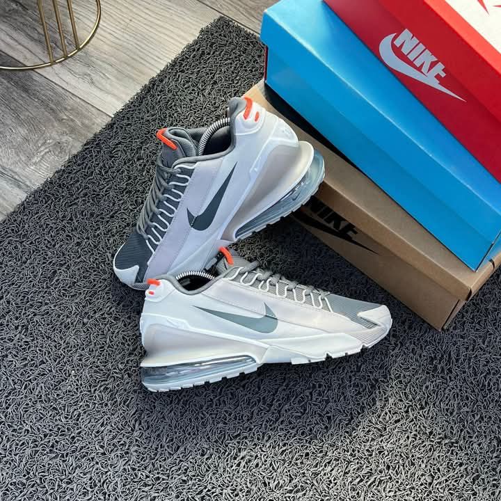 TENIS NIKE CÁMARA