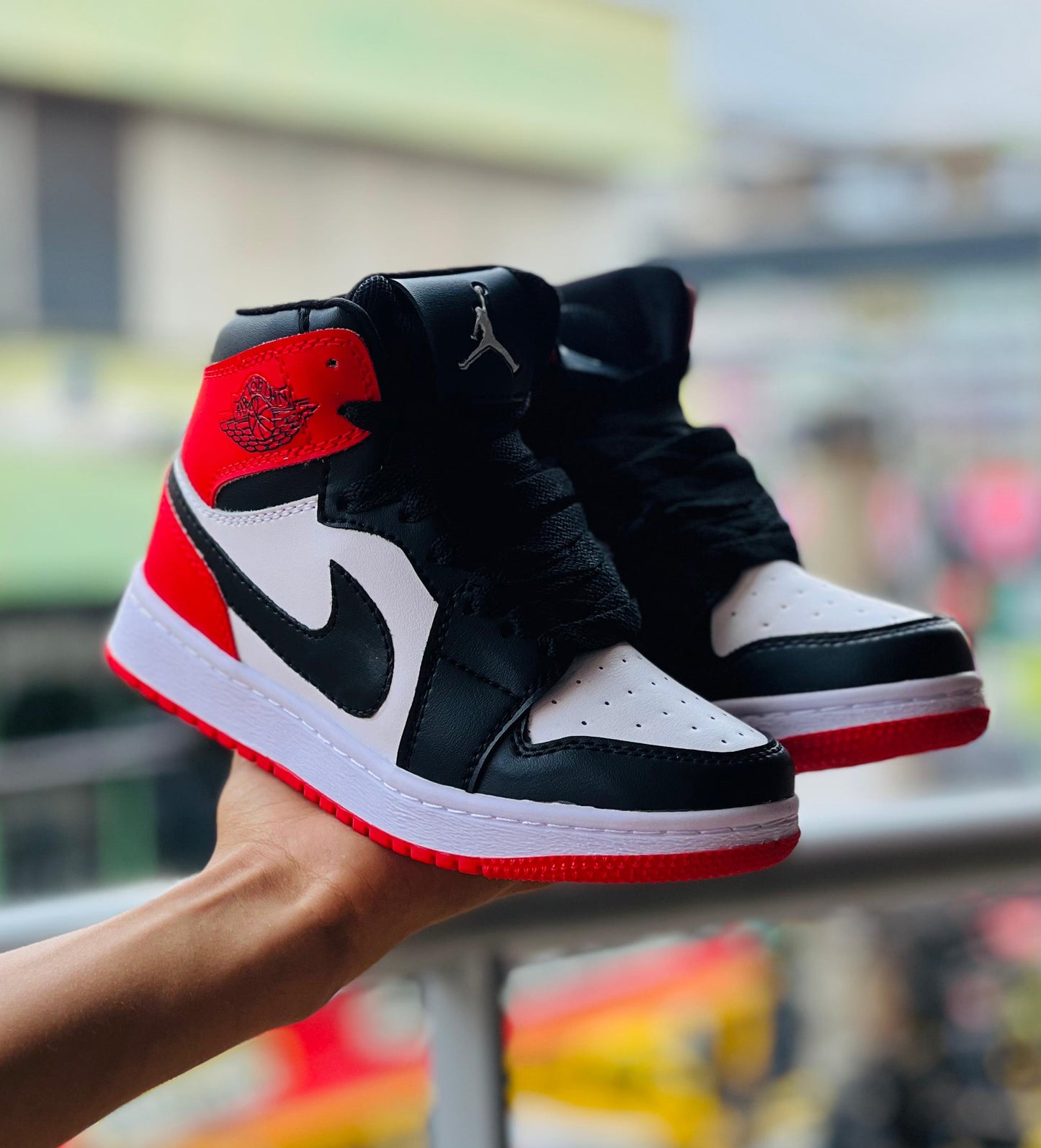 TENIS JORDÁN RETRO 1