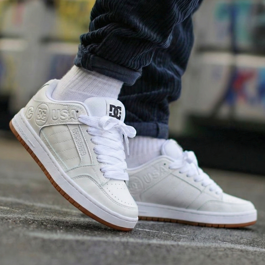 Tenis DC Topik