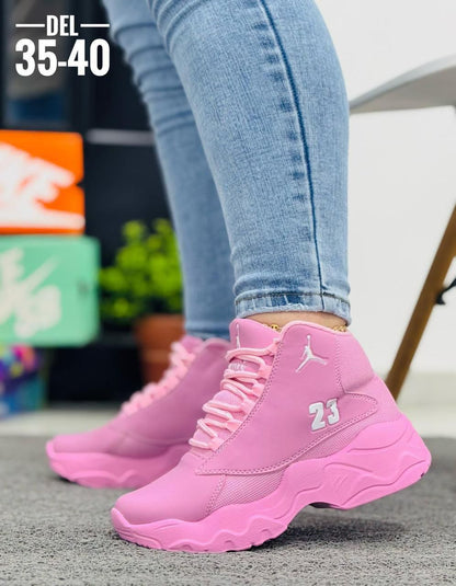 JORDAN RETRO 23