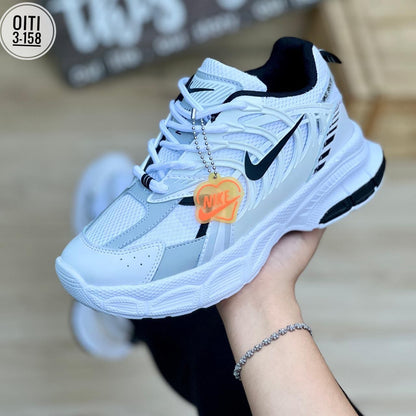 NIKE PARA DAMA