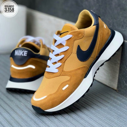 TRIO NIKE WAFFLE