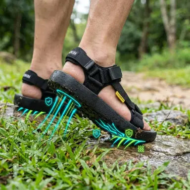 Agarran bien en suelo mojado y césped.